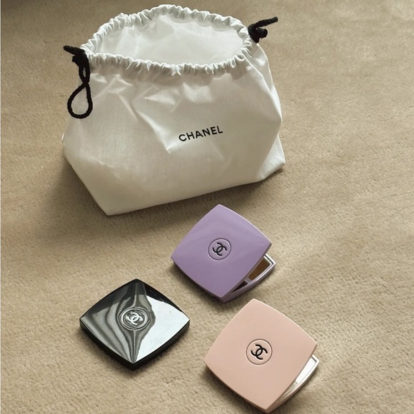 CHANEL Codes Couleur Limited Edition Compact Mirror - 111 Ballerina - Picture 3 of 3